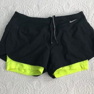 Nike tennis/running shorts — Small